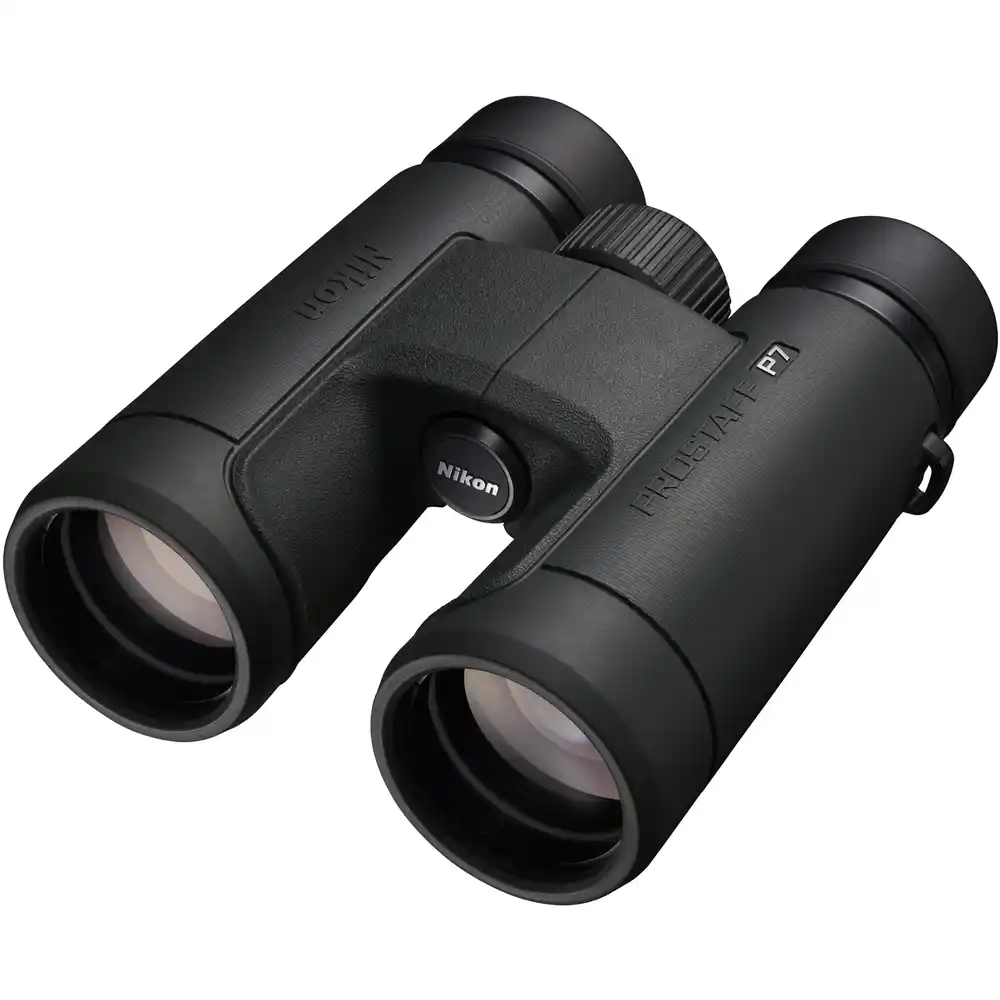 Nikon Prostaff P7 10x42 | Binocolo compatto e resistente per osservazioni nitide e ampio campo visivo